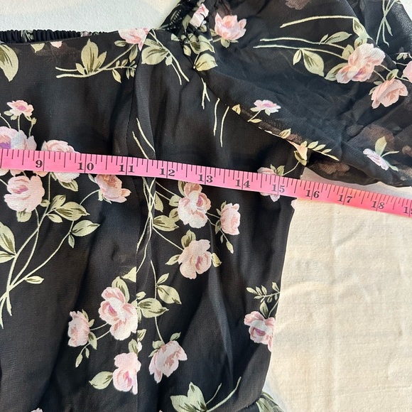 Lily Rose Black Floral Mini Dress. Size Medium  - Like New - Picture 10 of 11
